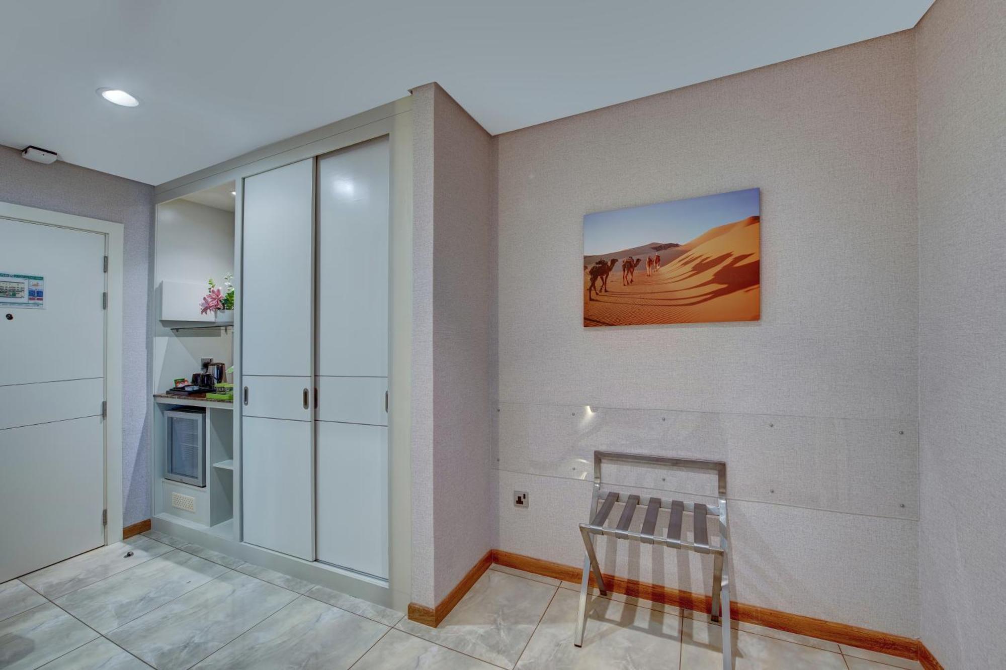 La Quinta By Wyndham Abu Dhabi Al Wahda酒店 外观 照片