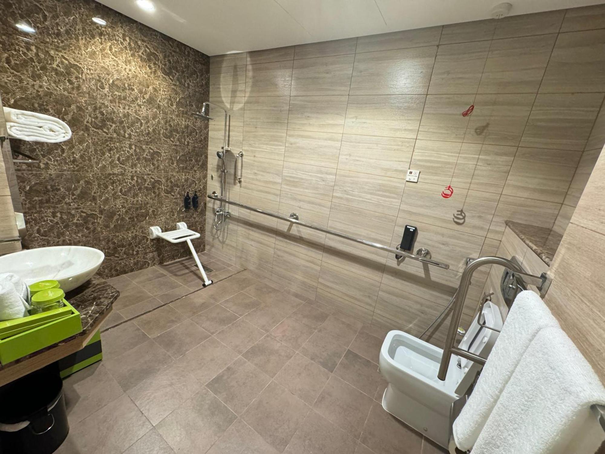 La Quinta By Wyndham Abu Dhabi Al Wahda酒店 外观 照片